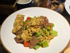 滑蛋小炒牛肉-绿茶餐厅(汇悦大融城店)