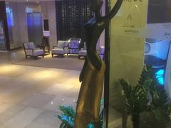 -三亚湾海居铂尔曼度假酒店