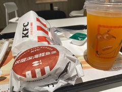 双层雪鱼堡-肯德基(宝利丰店)