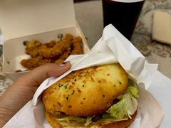 -必胜客(吾悦国际广场店)