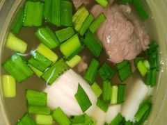 -牛师傅广式药膳牛骨汤美食(江南西店)