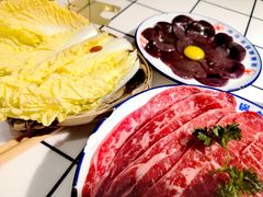 手切鲜牛肉-喜悦小串丹东小黄牛海鲜烧烤大排档(民主广场店)