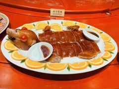 烤乳猪-誉八仙酒楼(静安大悦城店)