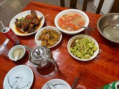 -芦茨金富饭庄·25年老字号·专做稻草鸡