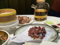 -贝勒爷·酥不腻烤鸭