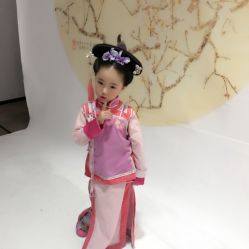 -盘子女人坊生日照·摄影馆(华强店)