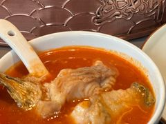 番茄鸳鸯锅-三只耳冷锅鱼火锅(玉林店)
