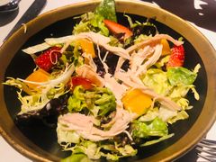 烟熏鸡胸芒果沙拉-哈布斯扒房(华发商都店)