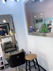 -15C7 男士理发馆 烫染专业店