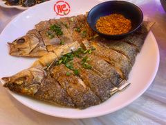 -肥肥虾庄·金牌油焖大虾(首义路店)