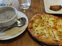 -乐凯撒披萨(东方新世界店)