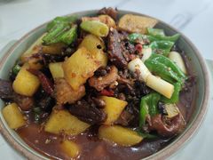 牛肉肥肠煲-辣螃铠盆盆蟹大排档(总店)