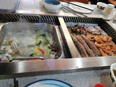 -容城湾烤肉海鲜自助(清远保利广场店)