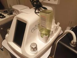 -苑苑vbeauty科技美容SPA