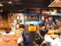 大堂-鲜入围煮花胶鸡海鲜火锅