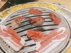 -青瓦炭韩潮烤肉(花园道店)