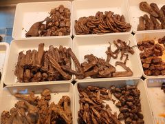 -张鸭子重庆特产卤味小吃(未来国际店)