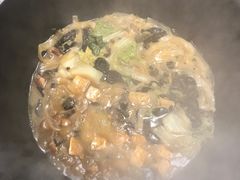 -粘豆包柴火铁锅炖