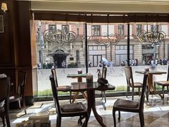 -上海和平饭店维克多咖啡厅 Victor's