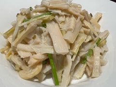 手撕蒋公羊尾竹笋-庐灶江南·江南菜·四合院Bistro(东直门雍和宫·原华侨宾馆店)