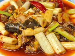 家常热窝鸡-香叶草中餐厅(川白楼店)