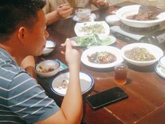 -饭桌故事·血鸭湘(荣宝华店)