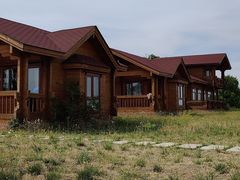 -丹世红酒庄·烧烤·团建·婚礼·水上运动