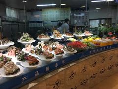 自助取餐区-福娣·金沙银贝海鲜火锅