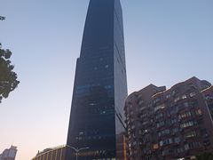 -上海龙之梦万丽酒店