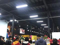 -嘿哟动霸CHUA·新潮玩运动娱乐中心·蹦床滑冰团建乐园