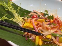 -老滇山寨•云南特色菜•地方菜•民族风情歌舞表演(金碧店)