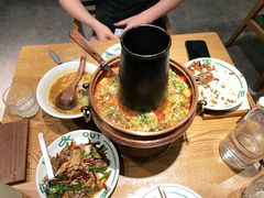 -一坐一忘云南菜(嘉里中心店)
