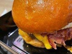 -The Habit Burger Grill 哈比特汉堡(爱琴海店)