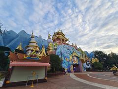 -七彩云南欢乐世界