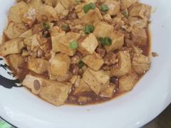 -临街徽菜馆·正宗黄山味