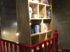 -HIGH FIVE哈福手工汉堡(桂林路店)