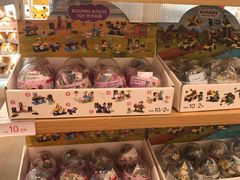 -名创优品(万达广场河东店)