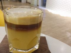 菠萝美式-不正咖啡(万达尊店)