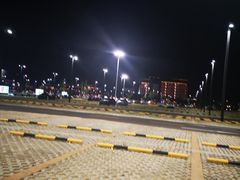 -融创茂-停车场