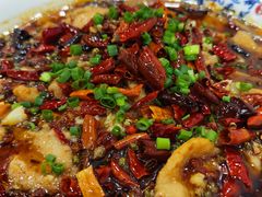 -黄桷树曹家私房菜(江与城店)