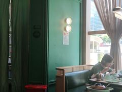 靠窗位-润园四季椰子鸡火锅(南山海岸城店)