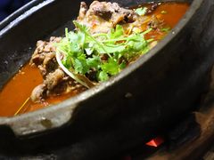 精品砂锅羊棒骨-百味源炭火烤翅 ·夜市大排档(酒仙桥店)