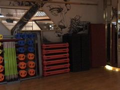 -银吉姆健身(恒隆馆)