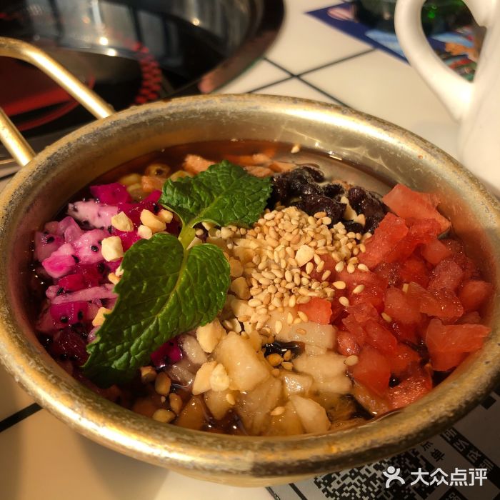 贤合庄卤味火锅(含光门店)红糖冰粉图片