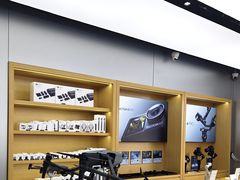 -DJI大疆(深圳华强北曼哈授权体验店)