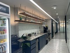 -MEOffice美奥菲思联合办公会议工位租赁(静安上海商城店)