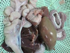 -标记美食新鲜猪杂(兴南大道店)
