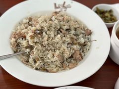 酸菜猪肉炒饭-啰啰冰屋(景洪总店)