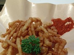 -阿瓦山寨·湘菜现炒·剁椒鱼头王(咸阳总店)