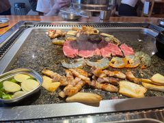 -仨仨米炭火烤肉
